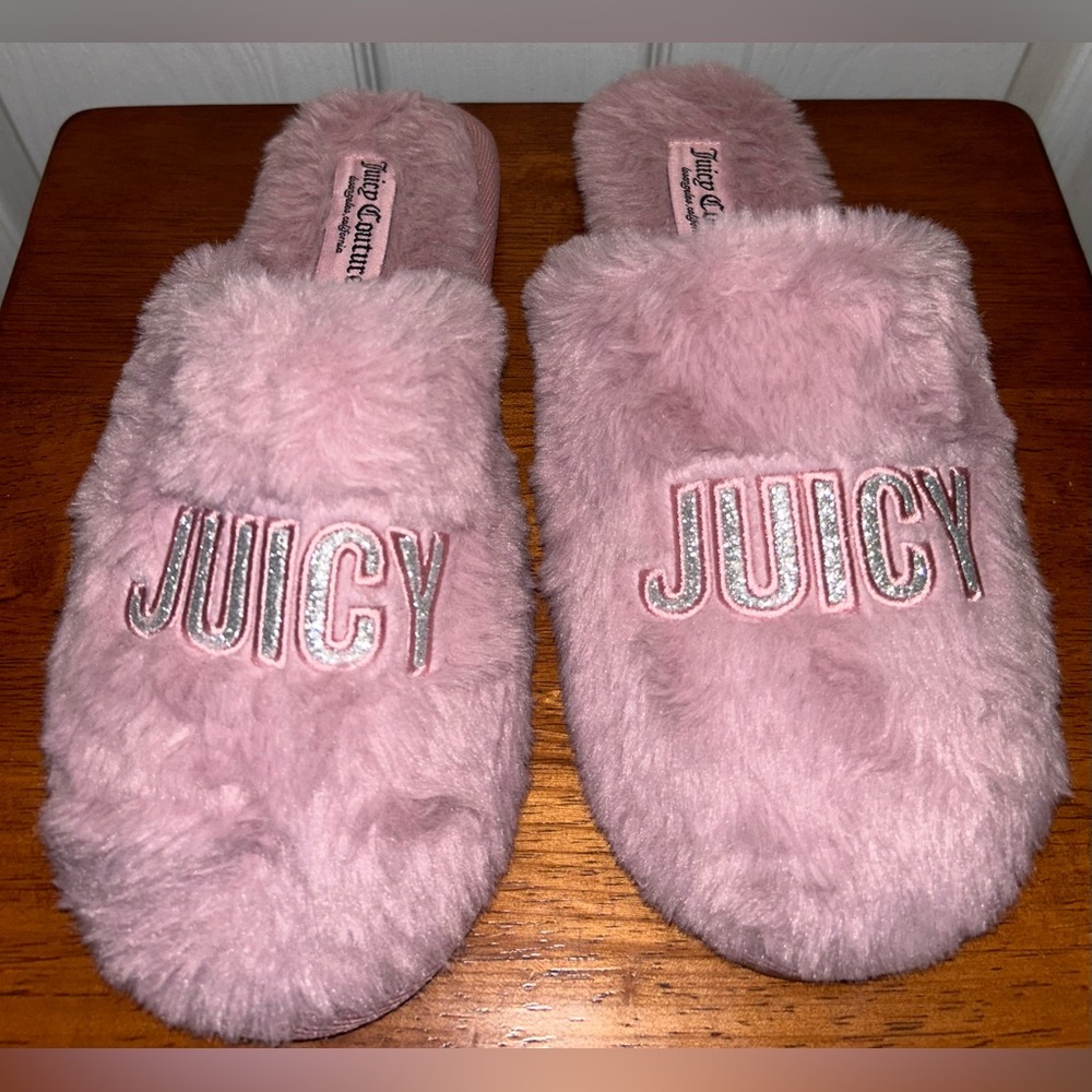 Brand New Pink Juicy Couture Slippers Size 9- 10.